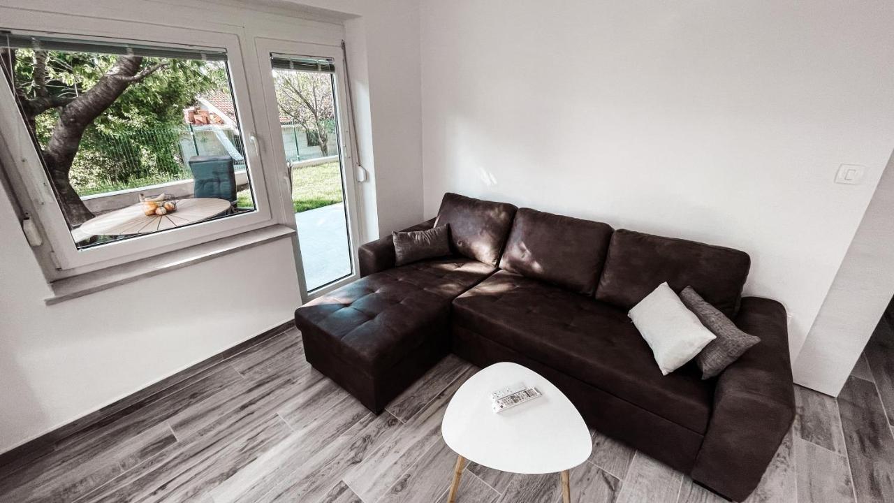 Riad Apartments Premium Zgornje Skofije Zewnętrze zdjęcie